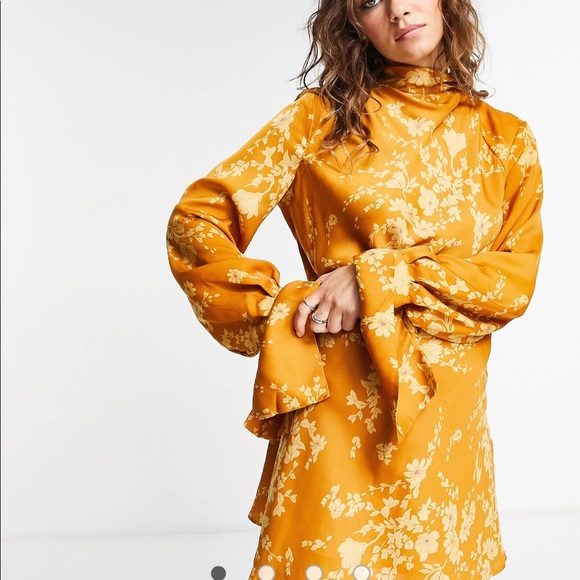 SOLD Free People Aries Long Sleeve Backless Printed Mini Dress - Picture 3 of 6